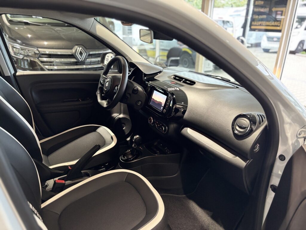 Renault Twingo Exposé-Bild 4