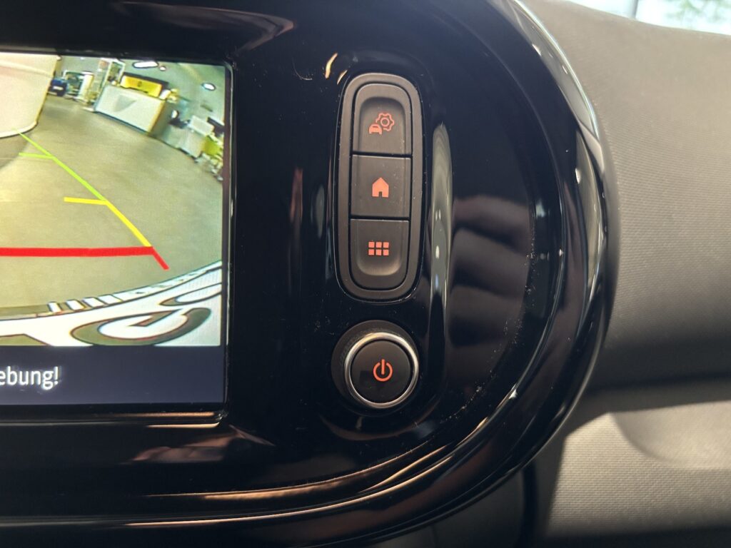 Renault Twingo Exposé-Bild 9