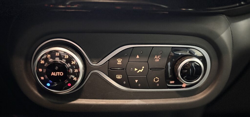 Renault Twingo Exposé-Bild 10