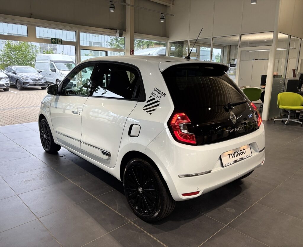 Renault Twingo Exposé-Bild 17