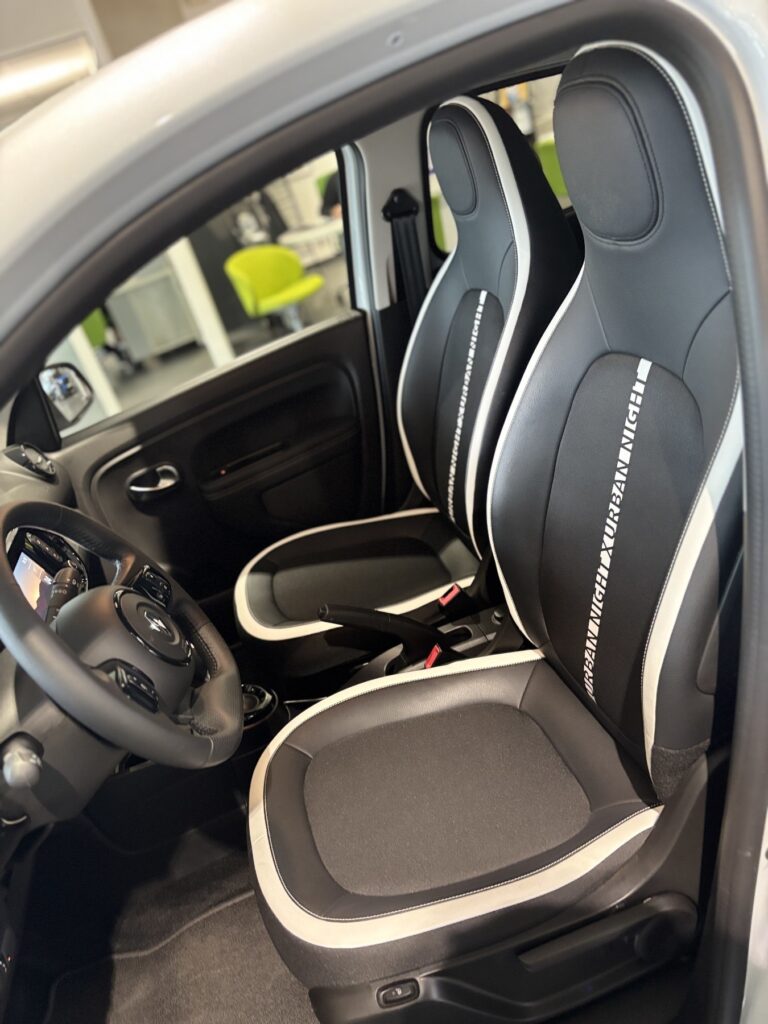 Renault Twingo Exposé-Bild 19