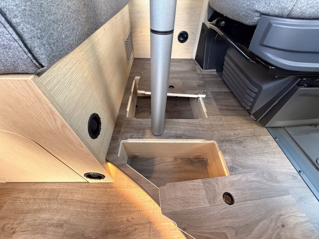 Sunlight Cliff Exposé-Bild 25