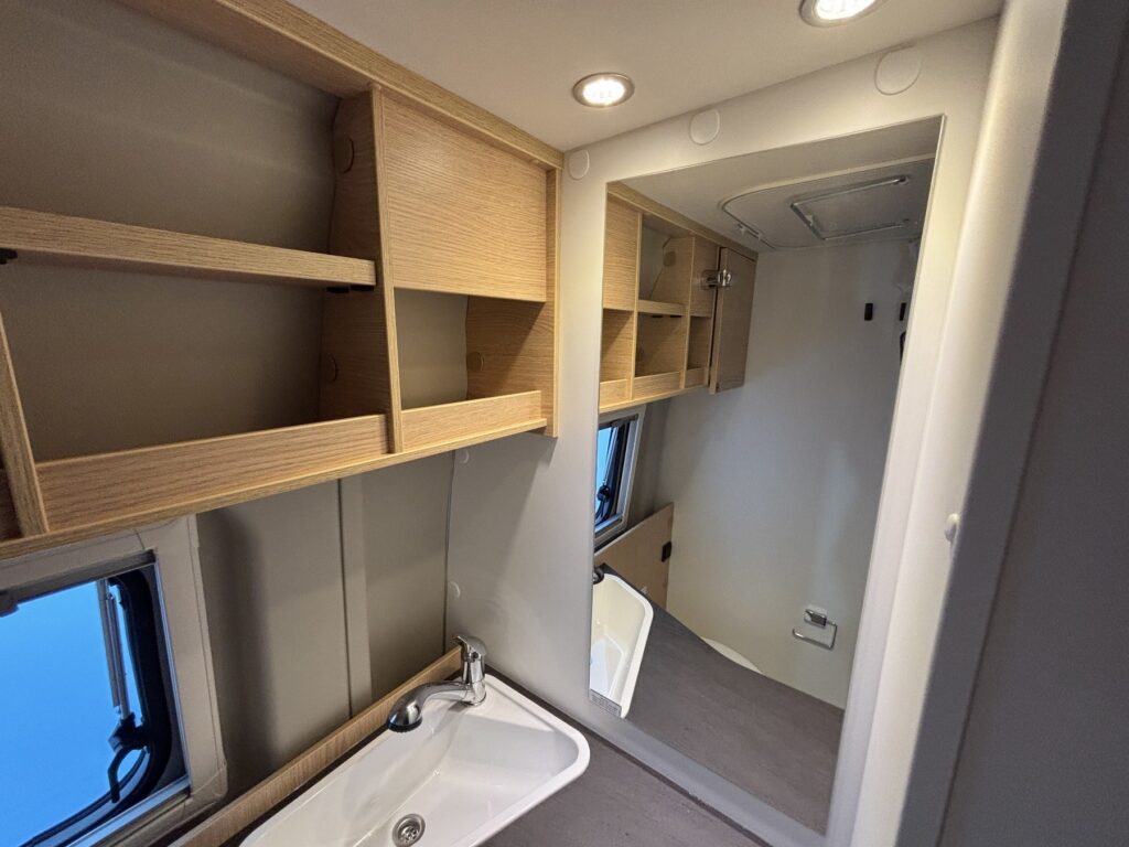 Sunlight Cliff Exposé-Bild 44