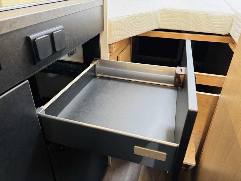 Sunlight Cliff Exposé-Bild 35