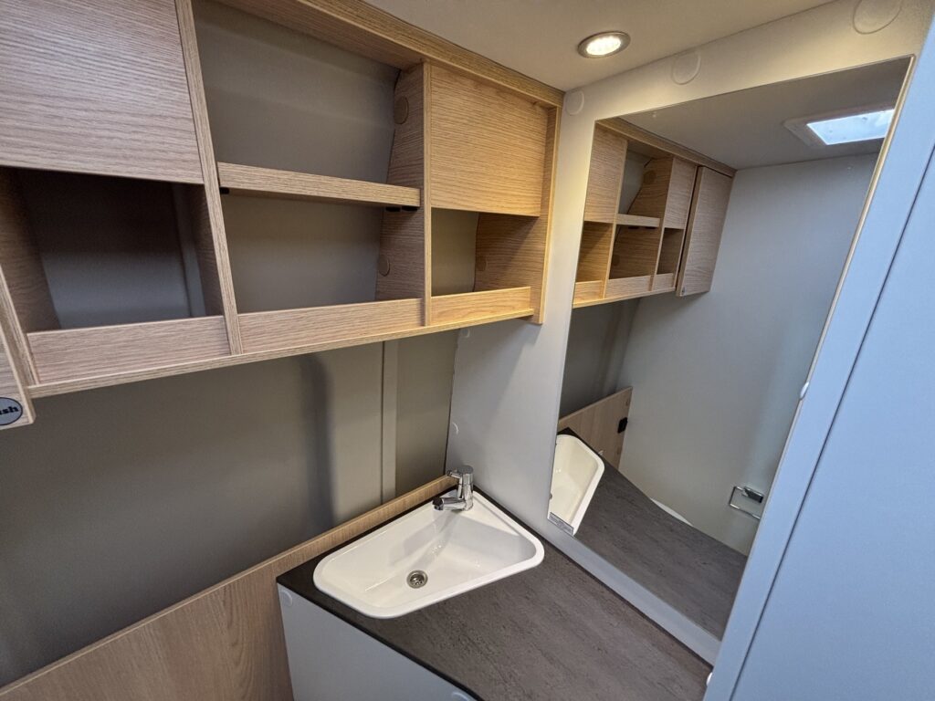 Sunlight Cliff Exposé-Bild 45