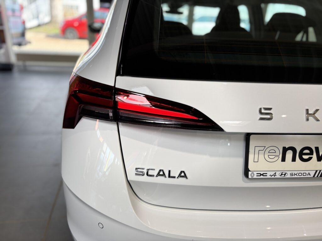 SKODA Scala Exposé-Bild 44