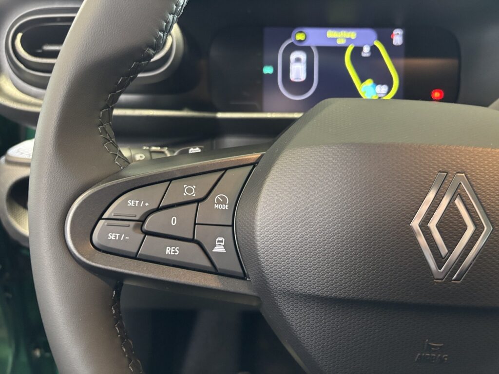 Renault Twingo Exposé-Bild 23