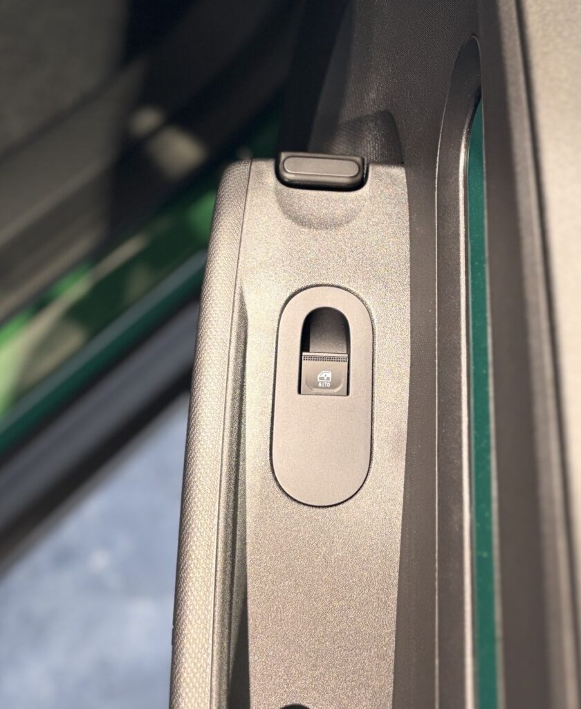 Renault Twingo Exposé-Bild 38