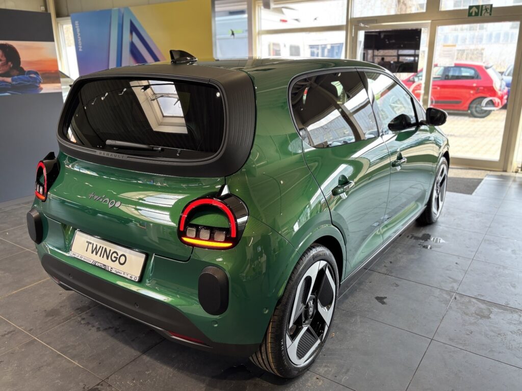 Renault Twingo Exposé-Bild 15