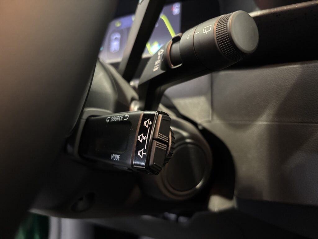 Renault Twingo Exposé-Bild 27