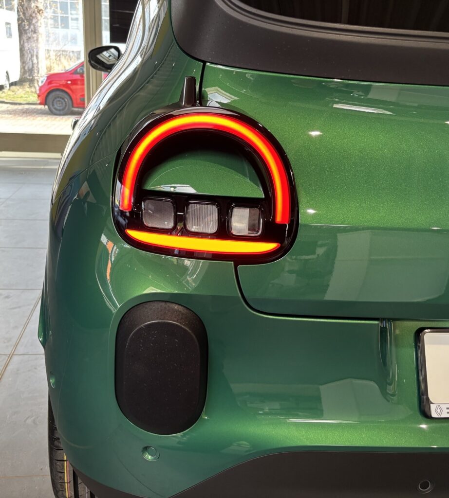 Renault Twingo Exposé-Bild 43