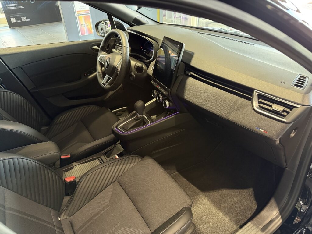 Renault Clio Exposé-Bild 6