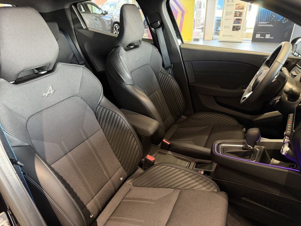 Renault Clio Exposé-Bild 7