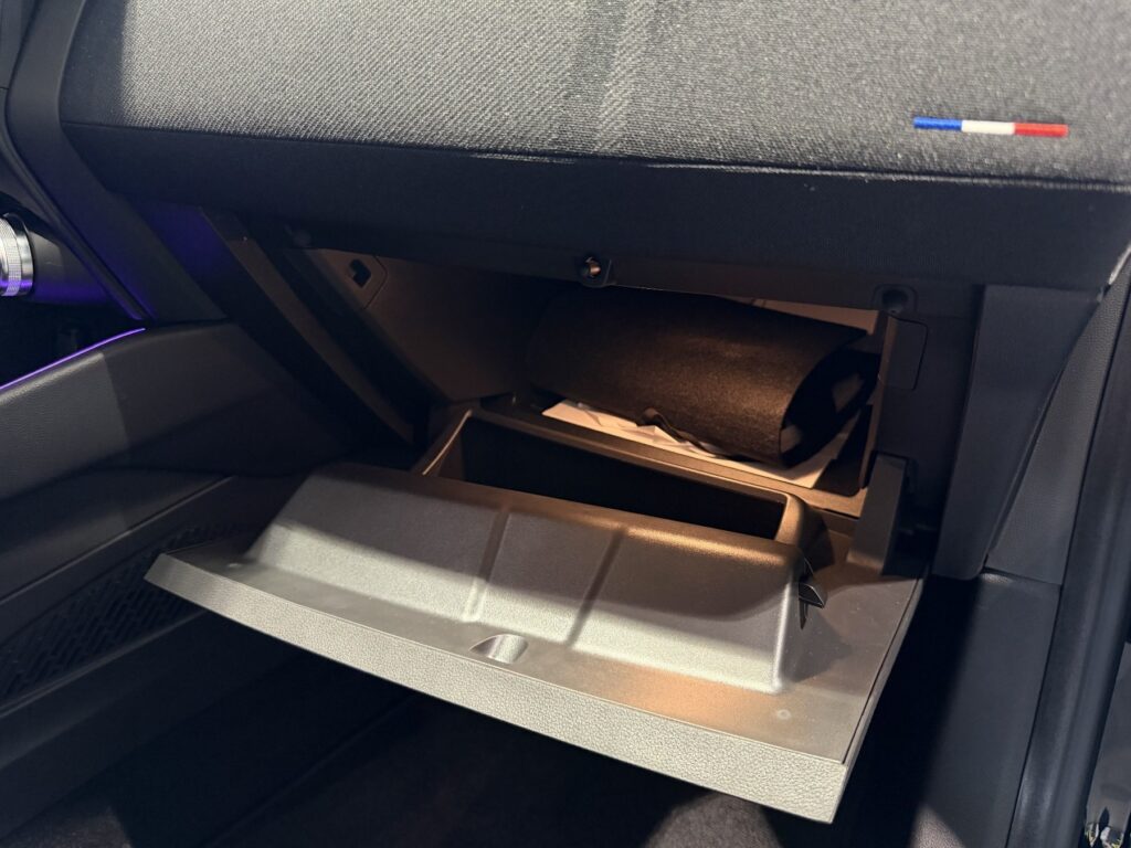 Renault Clio Exposé-Bild 8