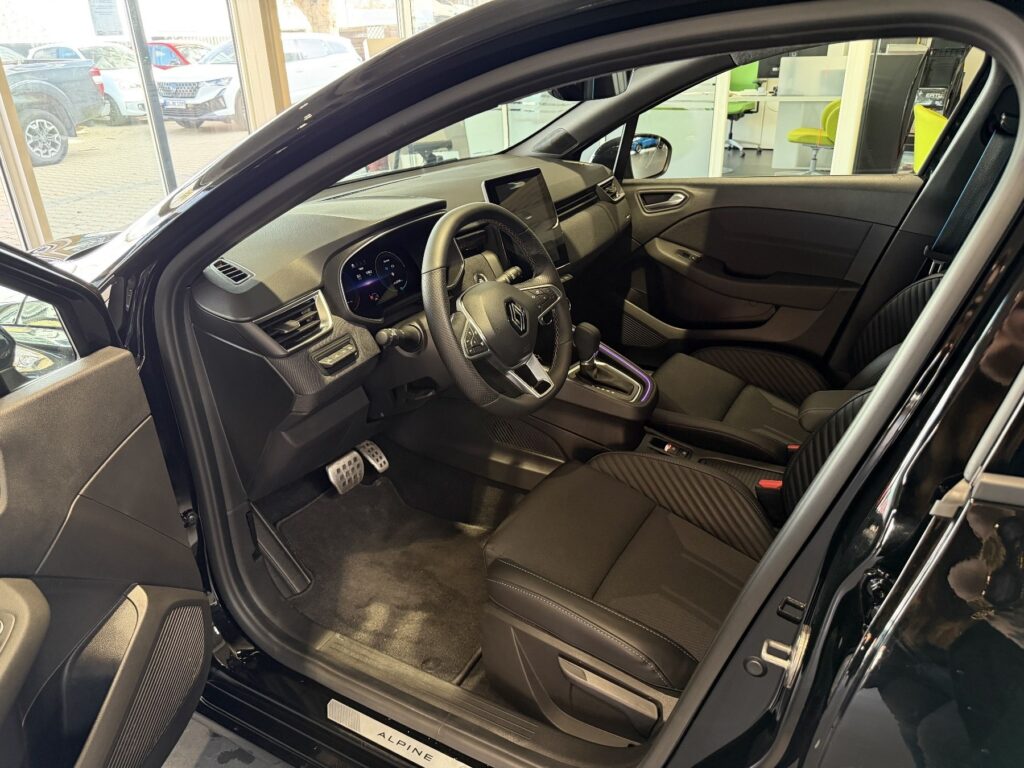 Renault Clio Exposé-Bild 19