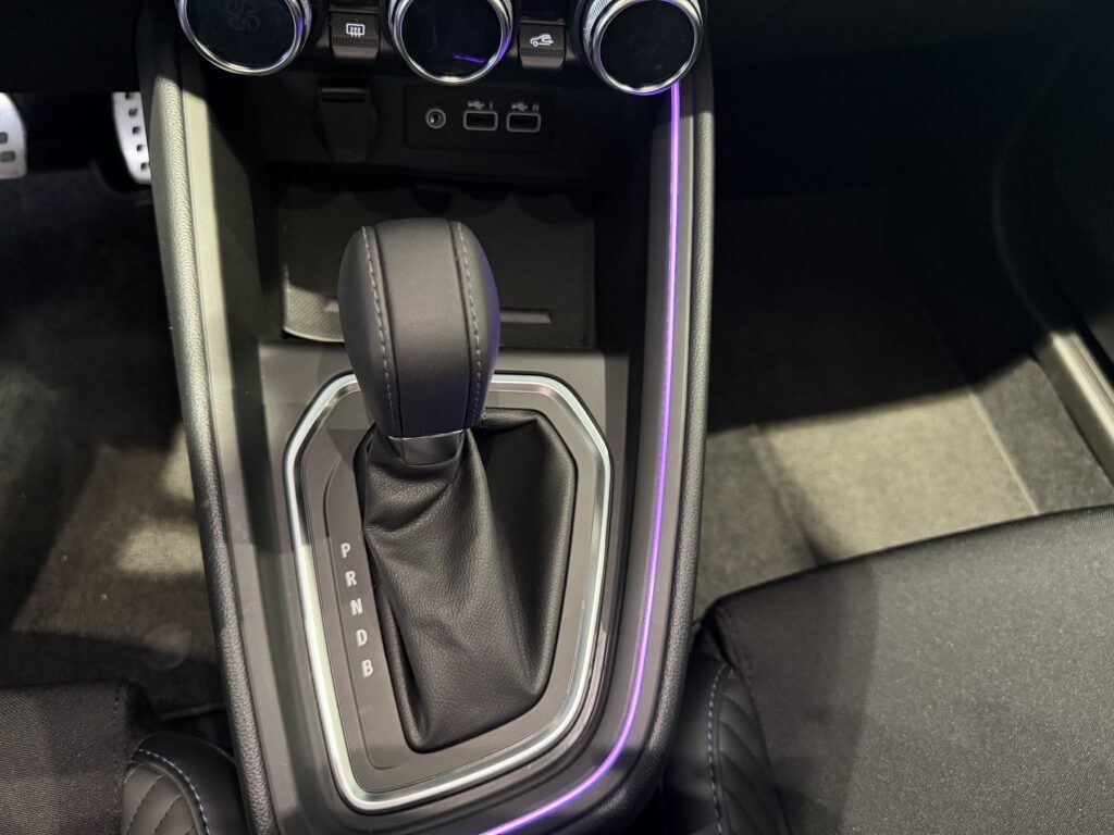 Renault Clio Exposé-Bild 37