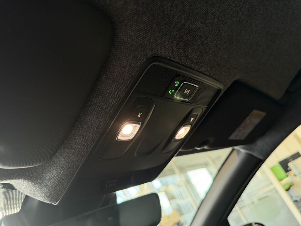 Renault Clio Exposé-Bild 40