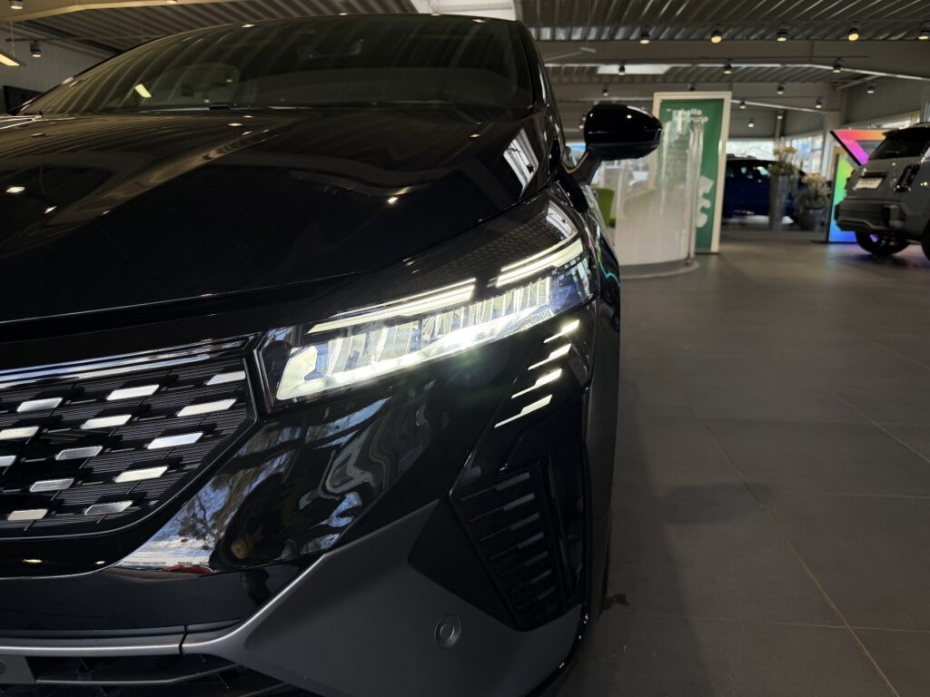 Renault Clio Exposé-Bild 43