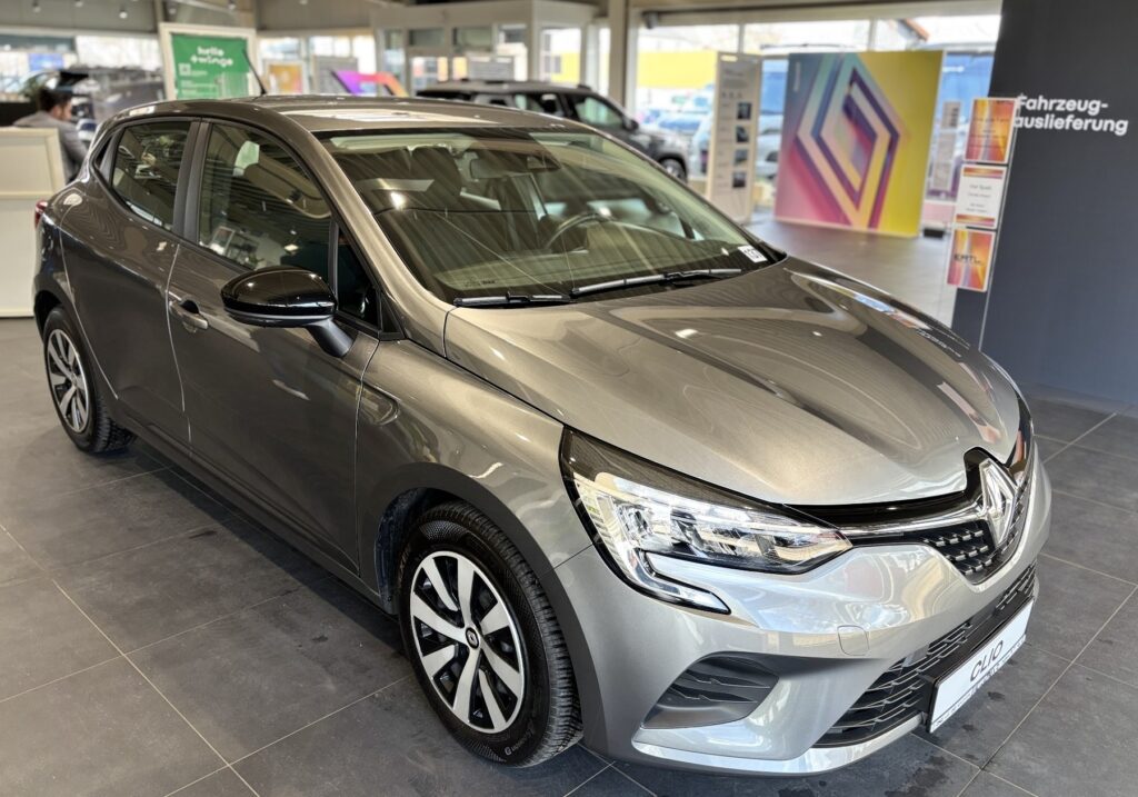 Renault Clio Exposé-Bild 4