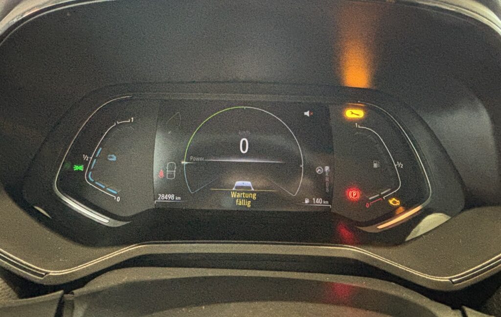 Renault Clio Exposé-Bild 8