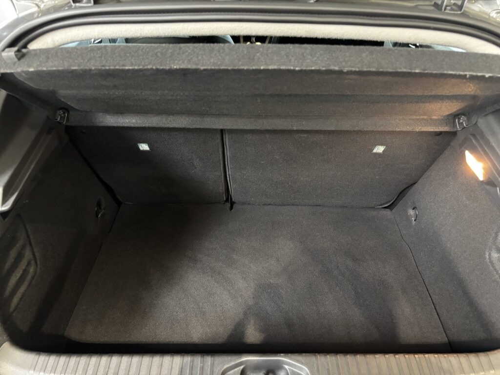 Renault Clio Exposé-Bild 17