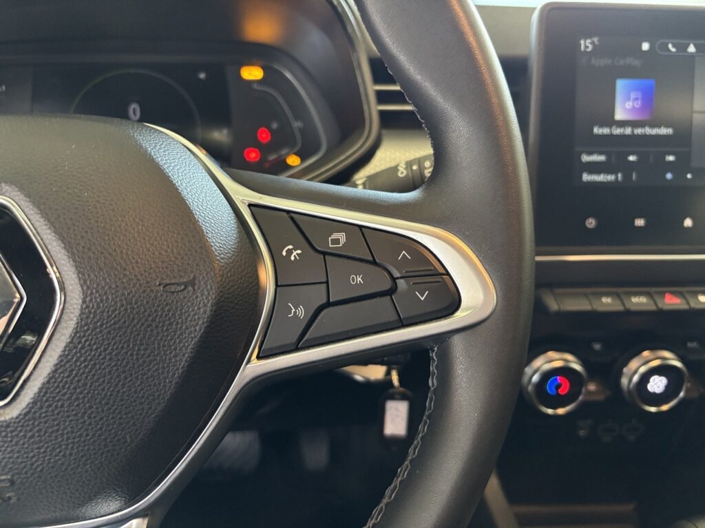 Renault Clio Exposé-Bild 21