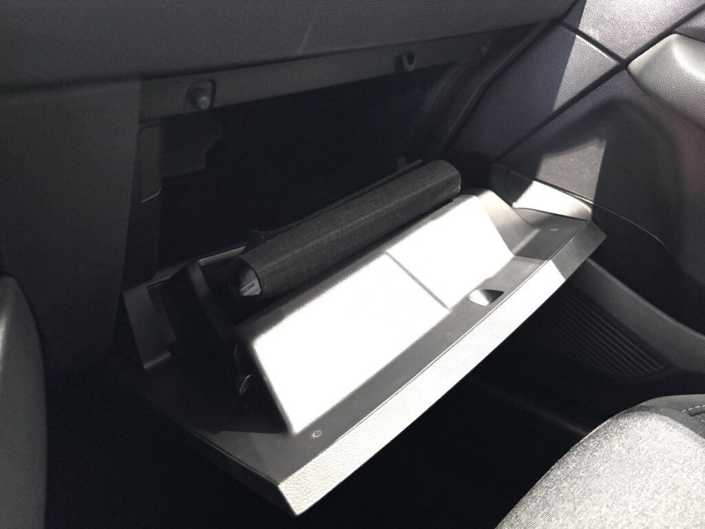 Renault Clio Exposé-Bild 28