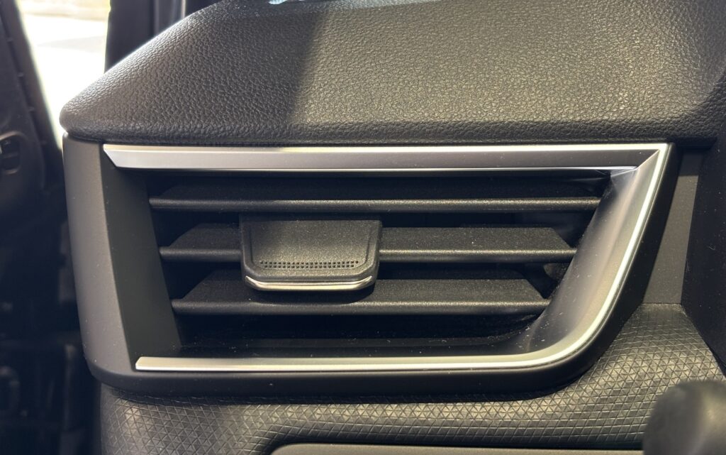 Renault Clio Exposé-Bild 32