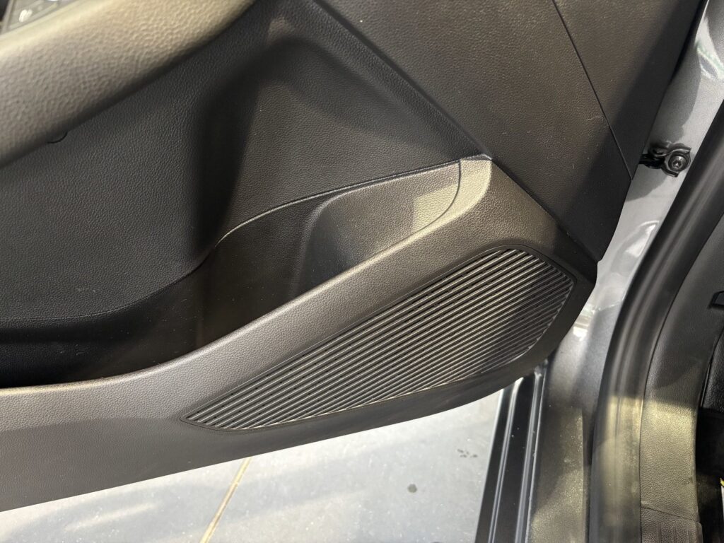 Renault Clio Exposé-Bild 34