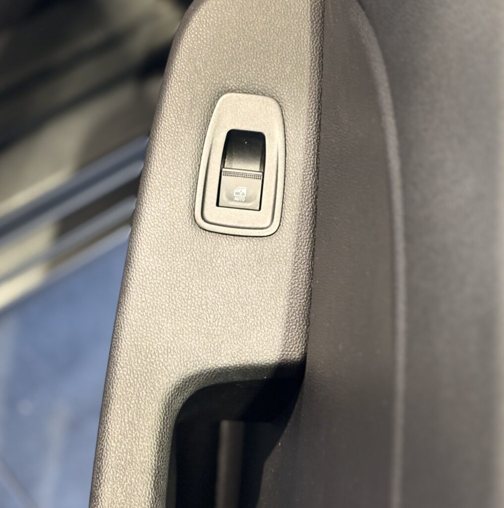 Renault Clio Exposé-Bild 35