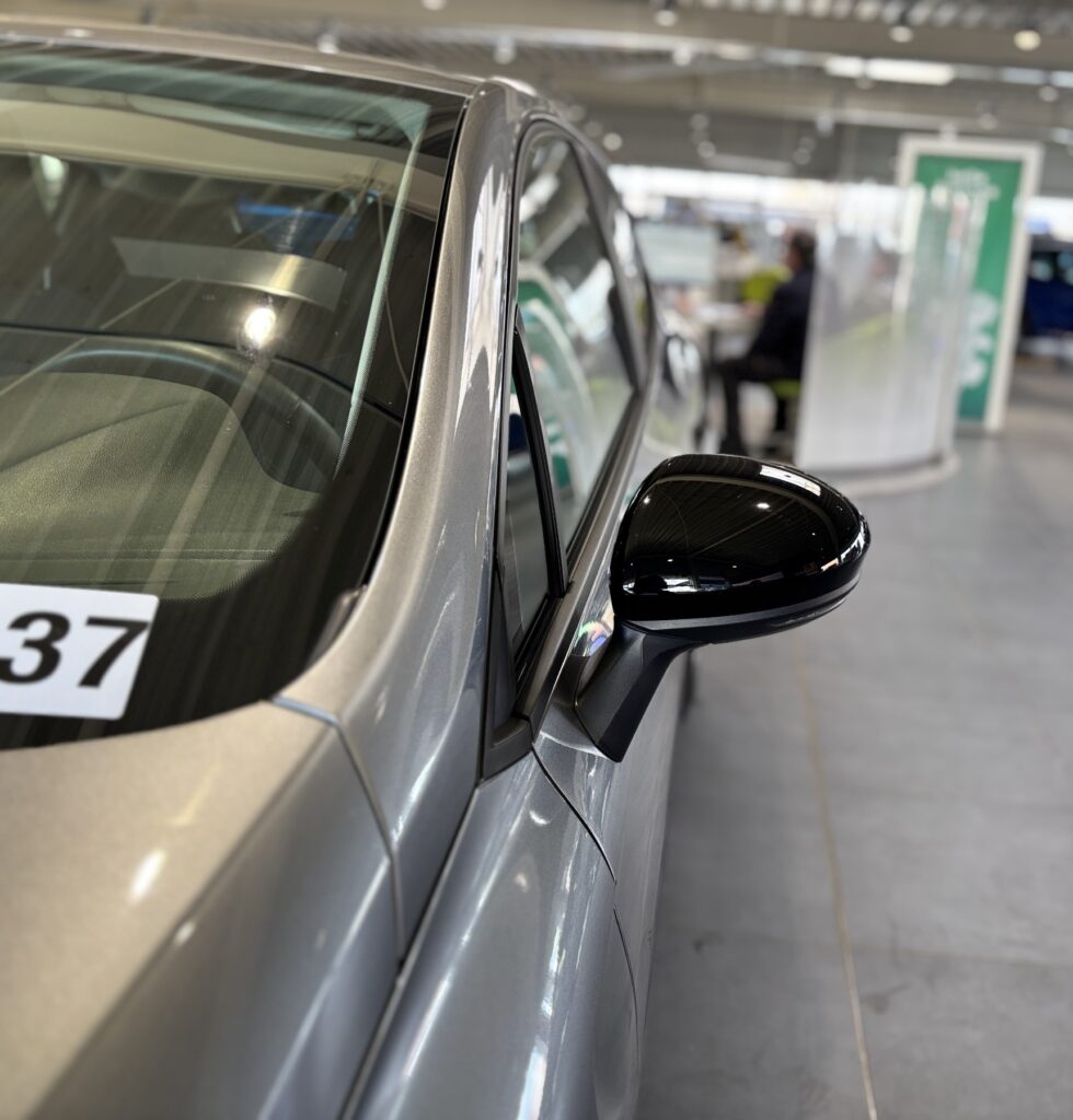 Renault Clio Exposé-Bild 38