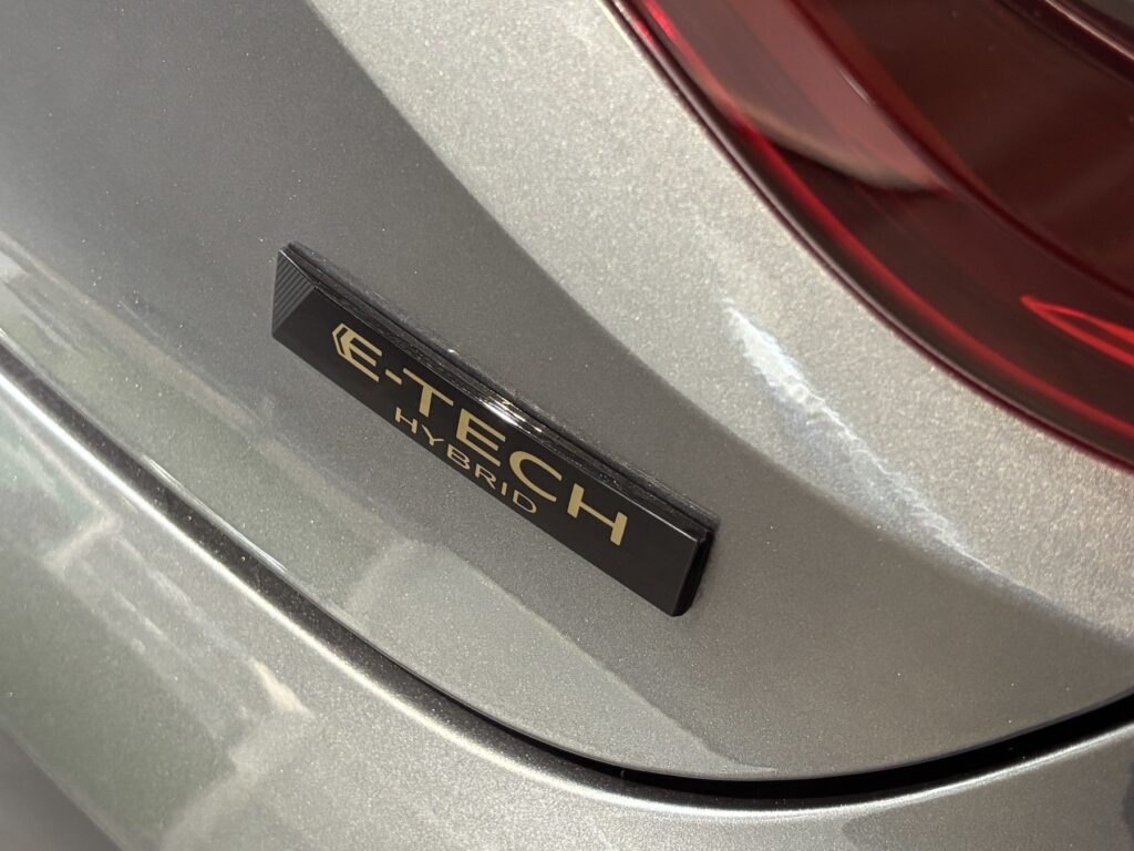 Renault Clio Exposé-Bild 44