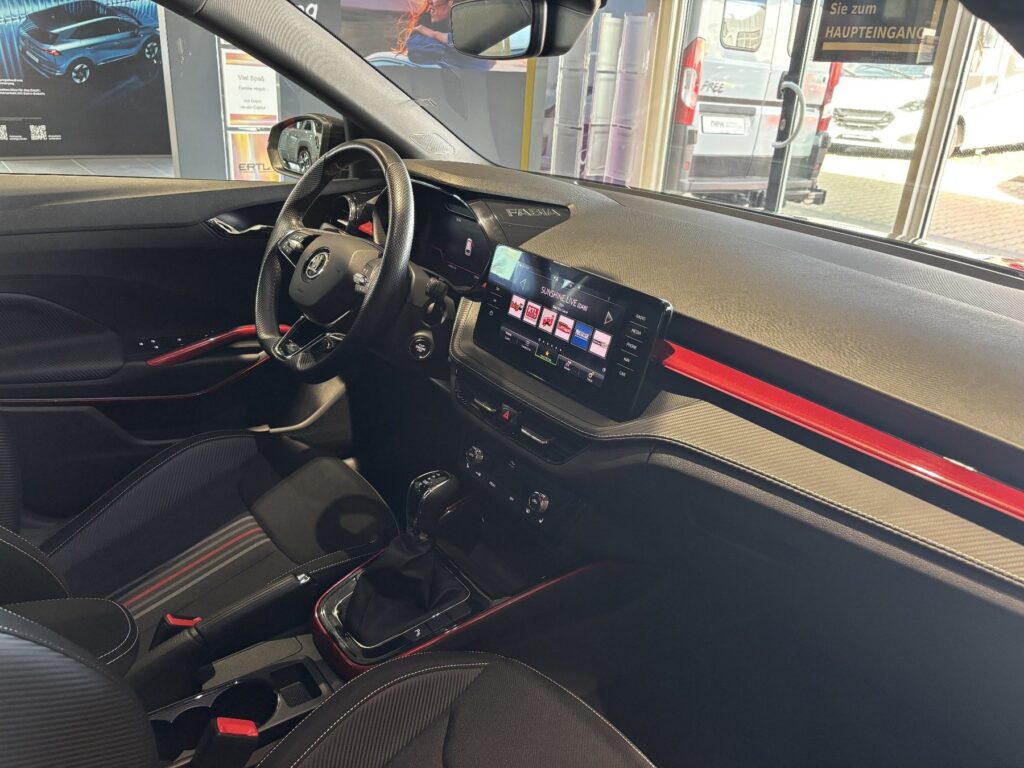 SKODA Fabia Exposé-Bild 5