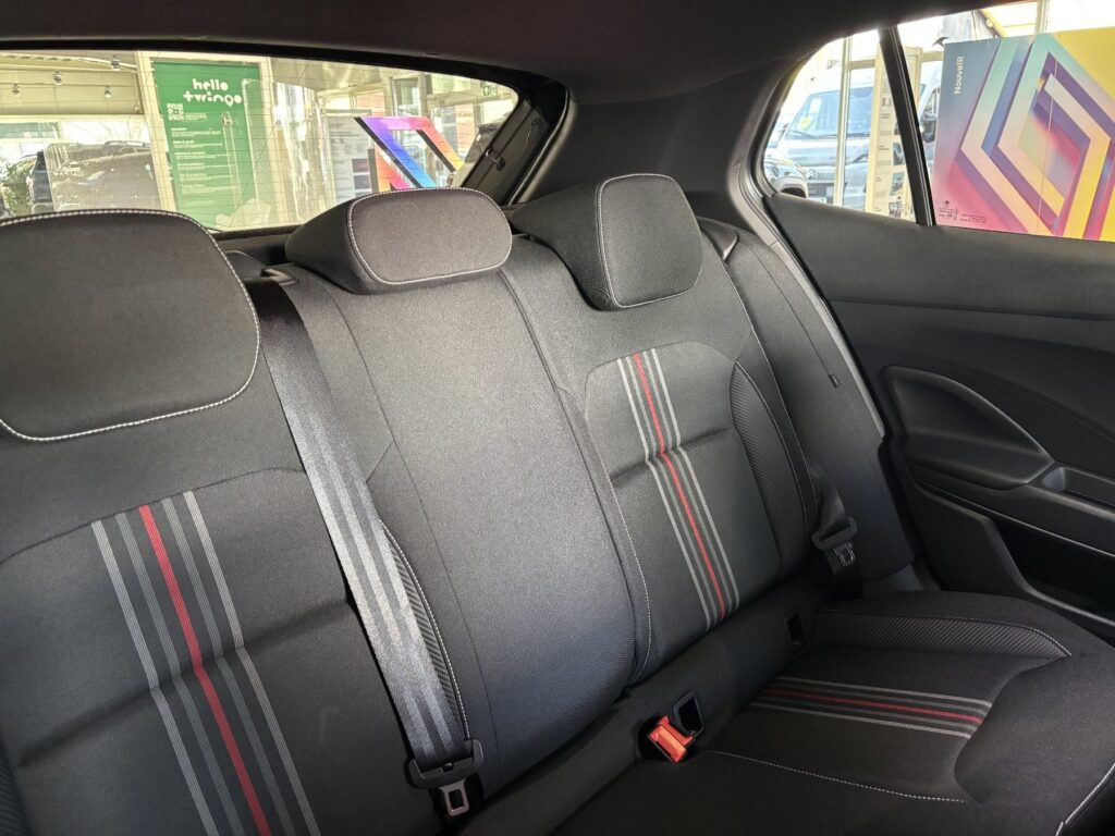 SKODA Fabia Exposé-Bild 6