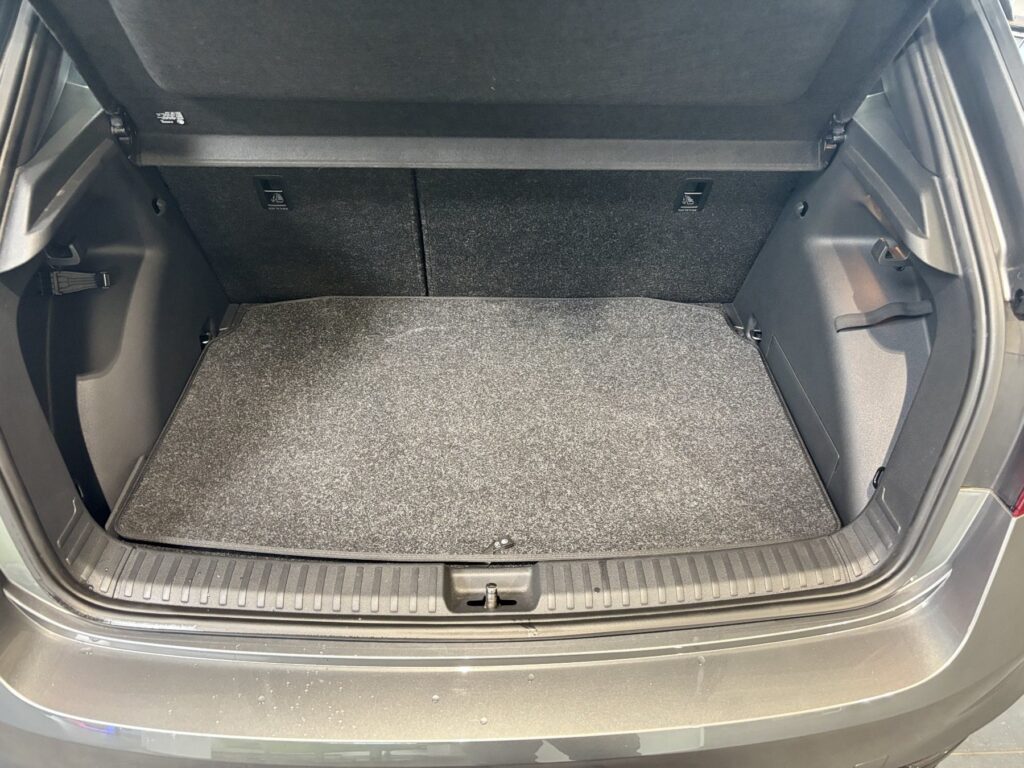 SKODA Fabia Exposé-Bild 18