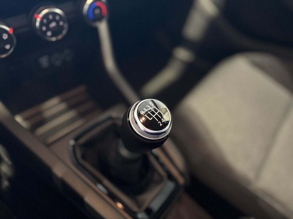 Renault Clio Exposé-Bild 14