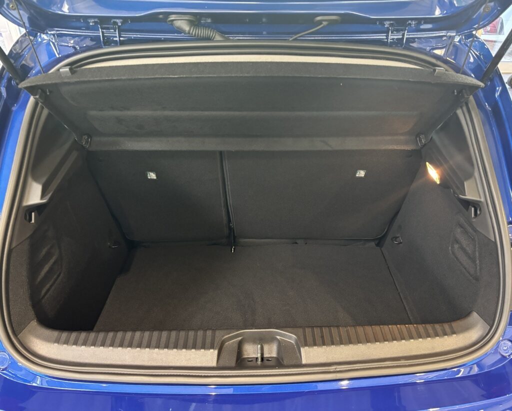 Renault Clio Exposé-Bild 19