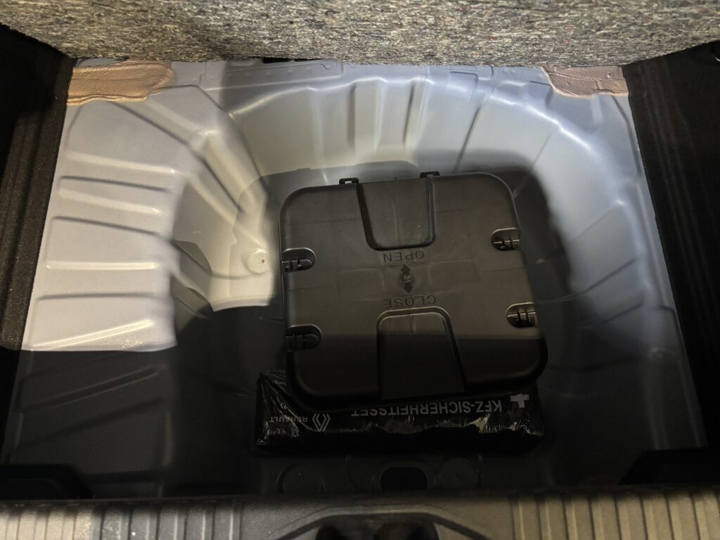 Renault Clio Exposé-Bild 20