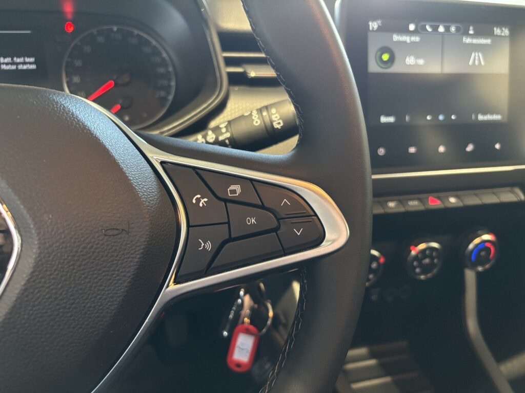 Renault Clio Exposé-Bild 25