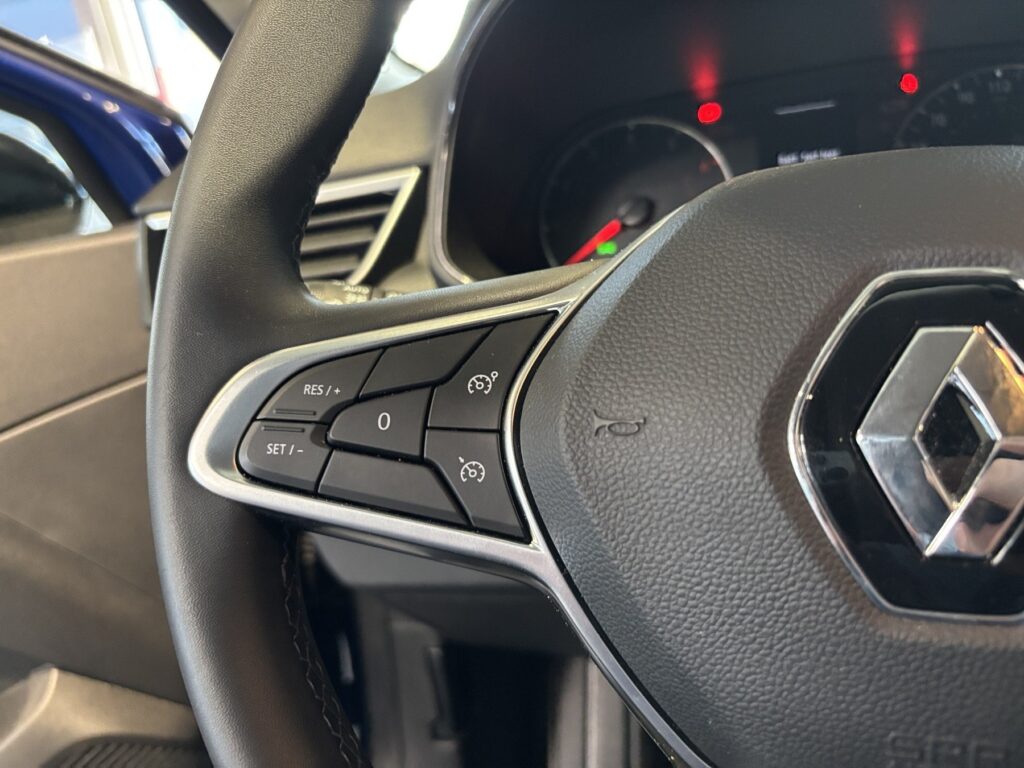 Renault Clio Exposé-Bild 26