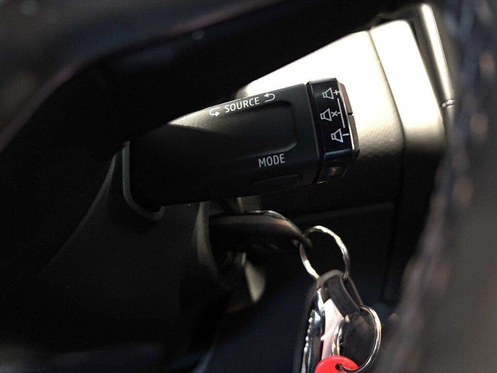 Renault Clio Exposé-Bild 28