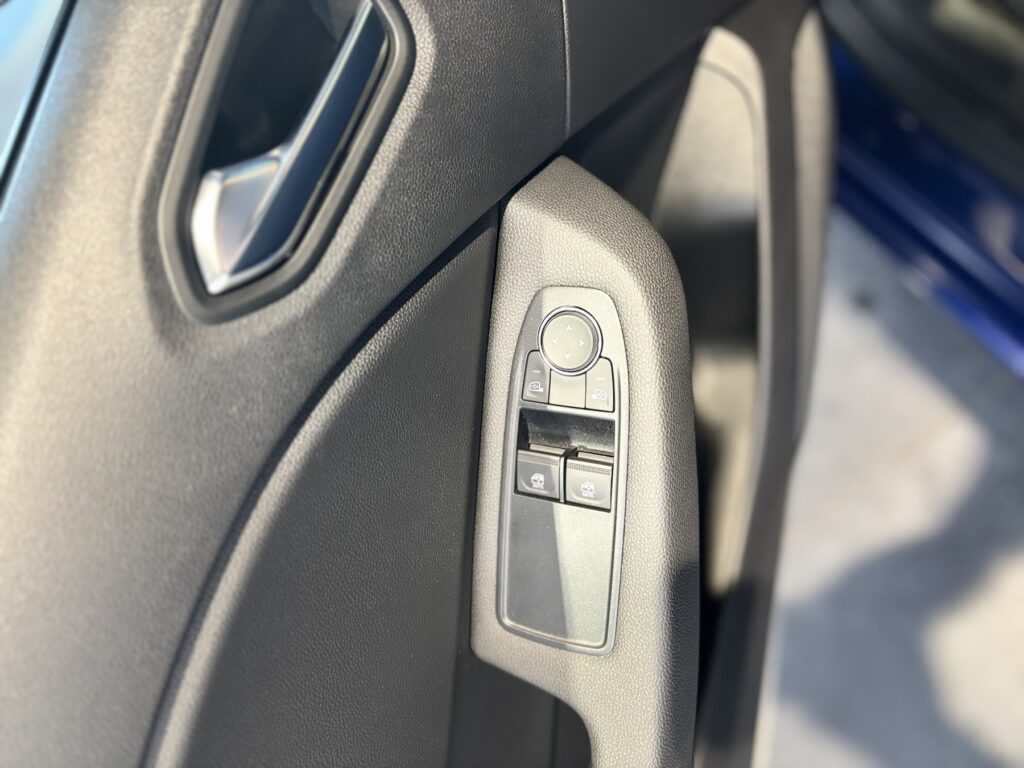 Renault Clio Exposé-Bild 31