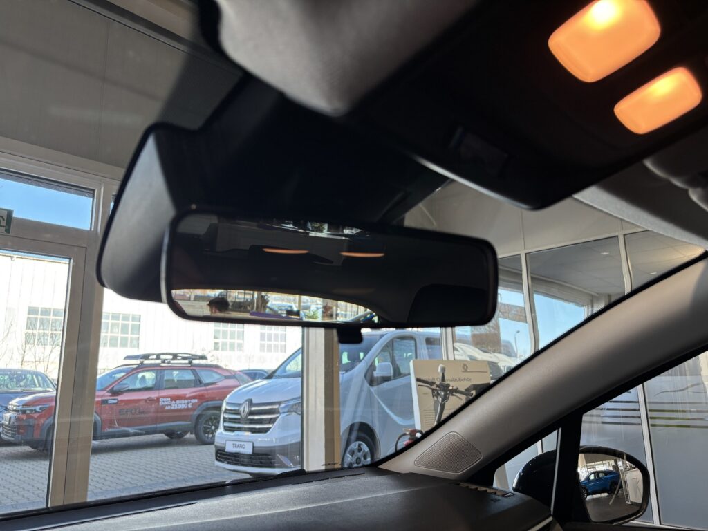 Renault Clio Exposé-Bild 35