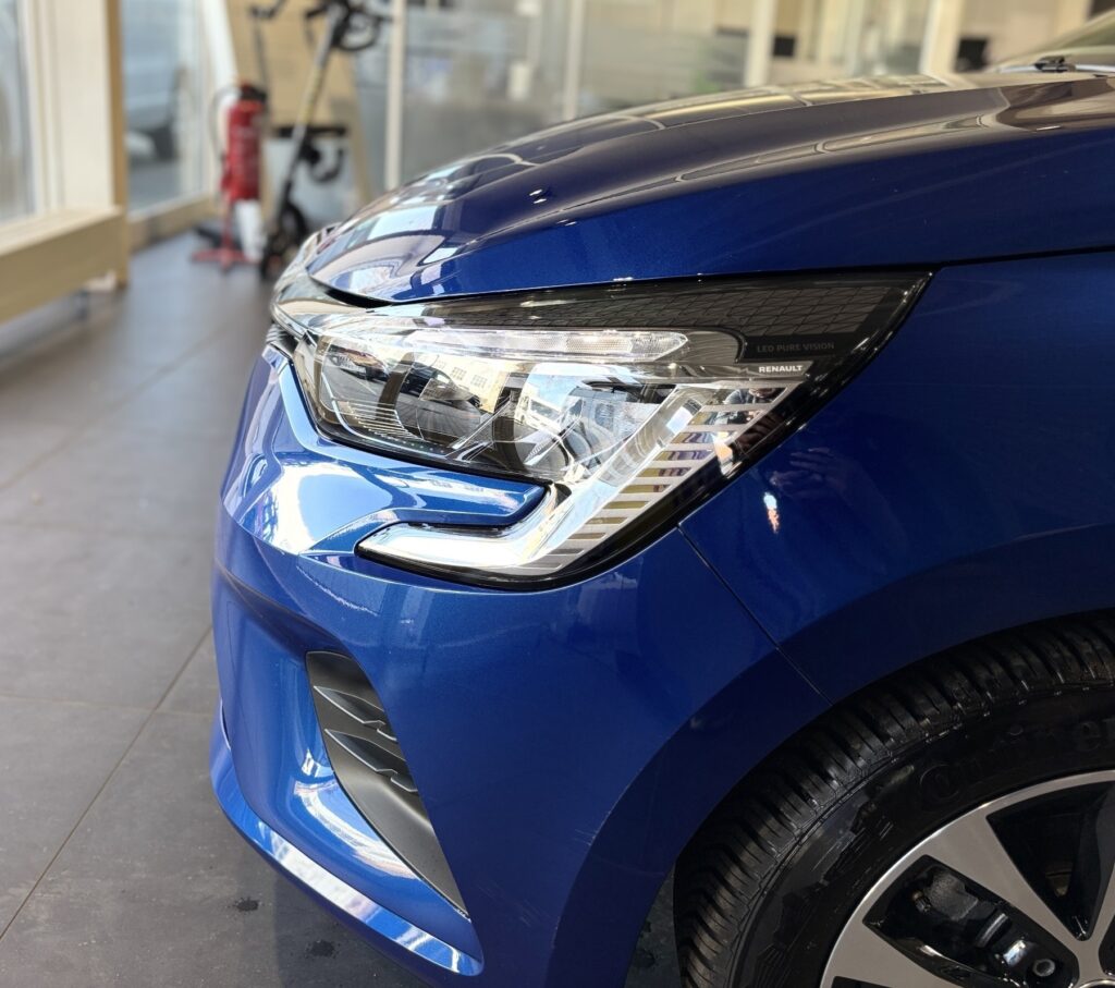 Renault Clio Exposé-Bild 41