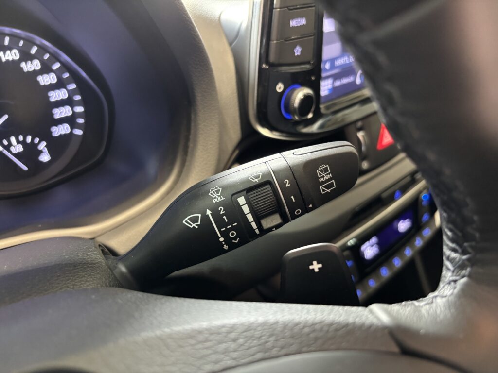 HYUNDAI i30 Exposé-Bild 26