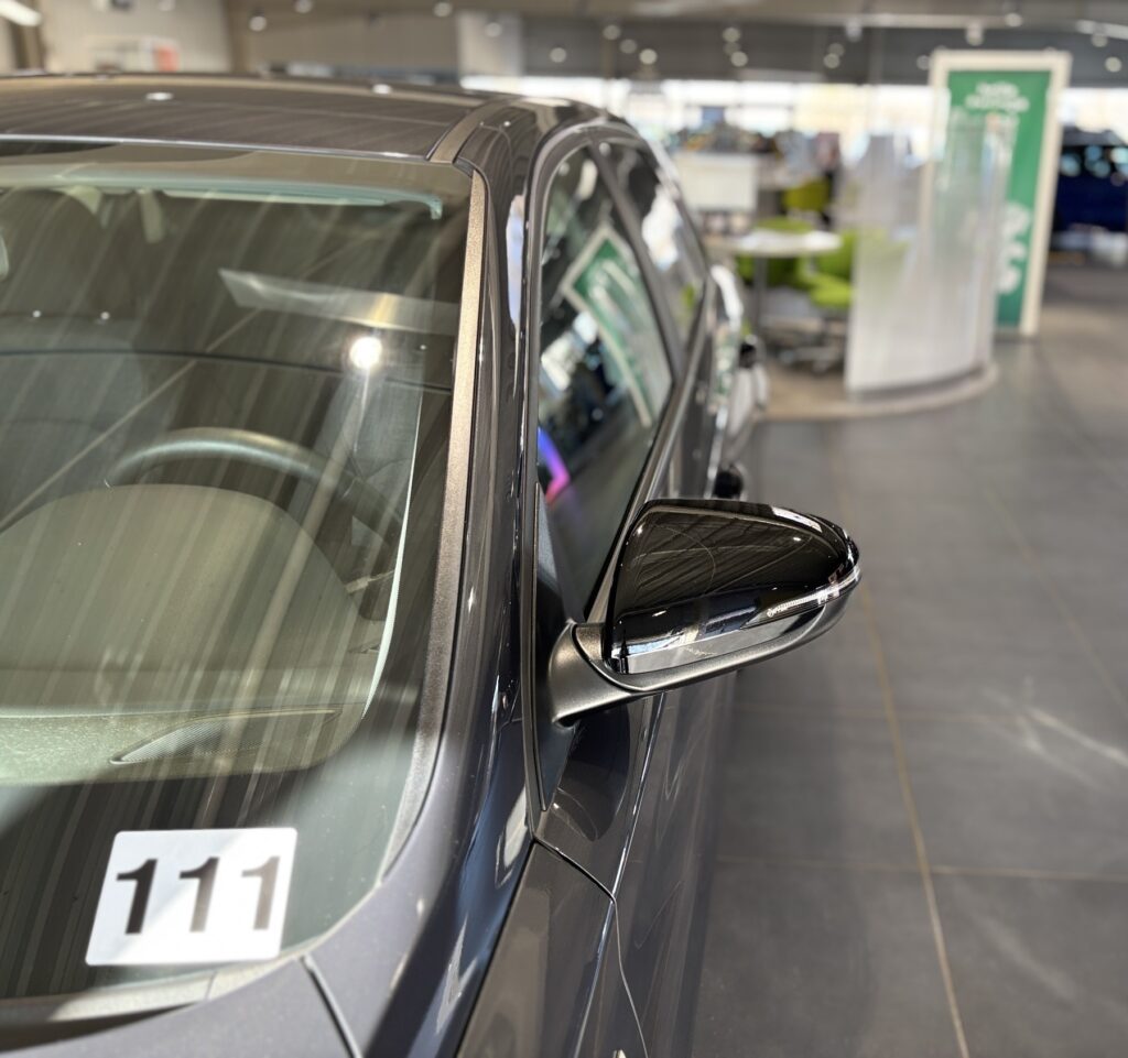 HYUNDAI i30 Exposé-Bild 40