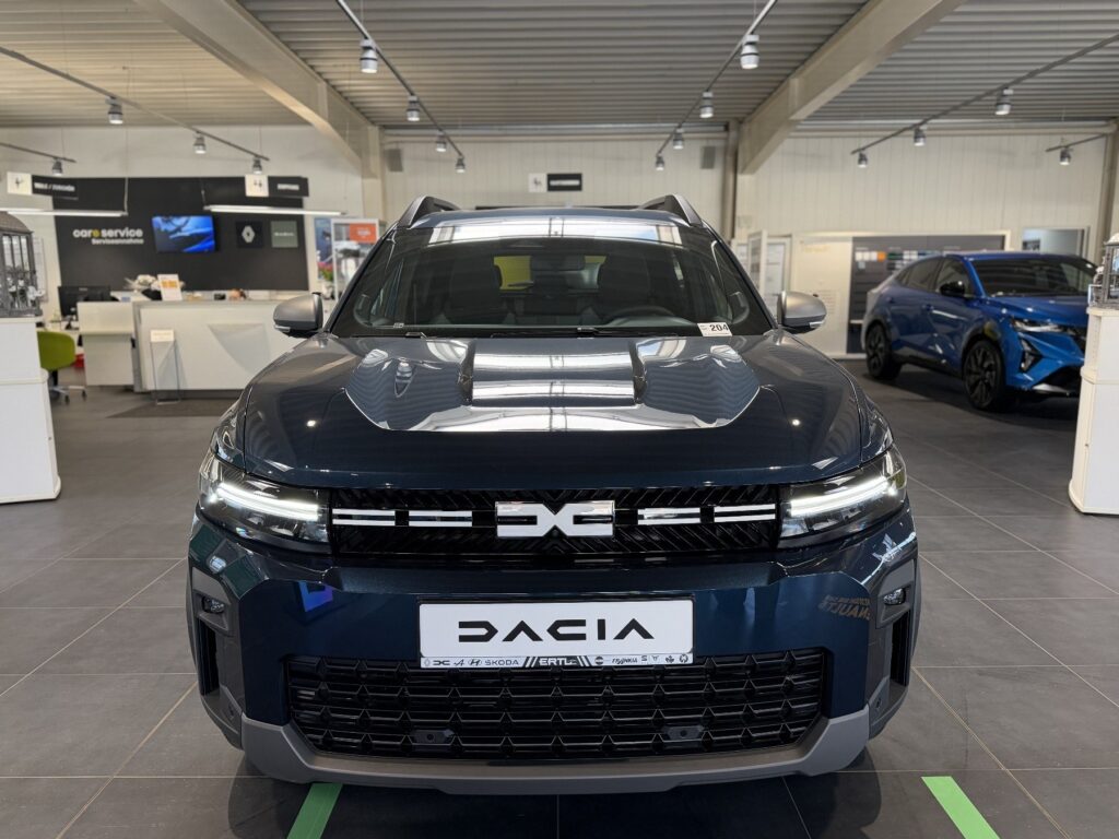Dacia Bigster Exposé-Bild 2