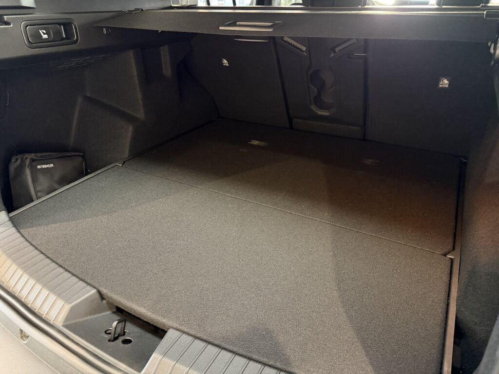 Dacia Bigster Exposé-Bild 12