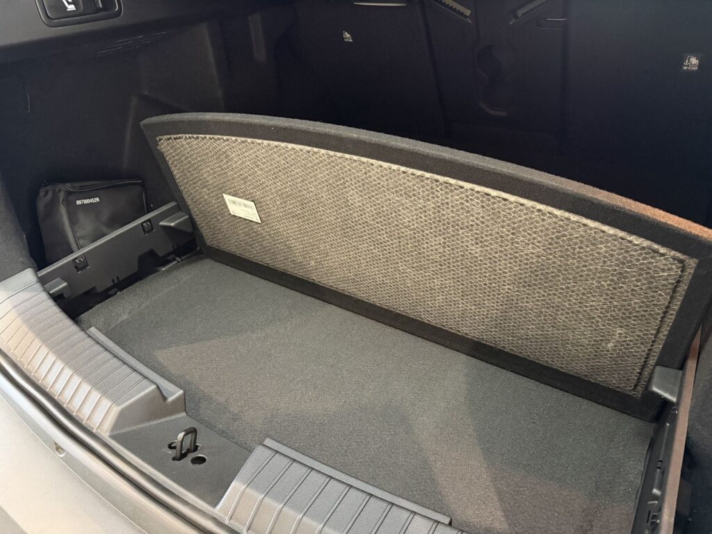 Dacia Bigster Exposé-Bild 13