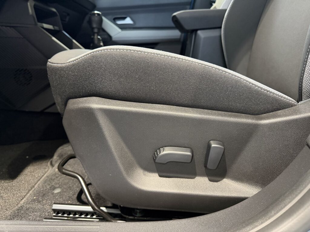 Dacia Bigster Exposé-Bild 16